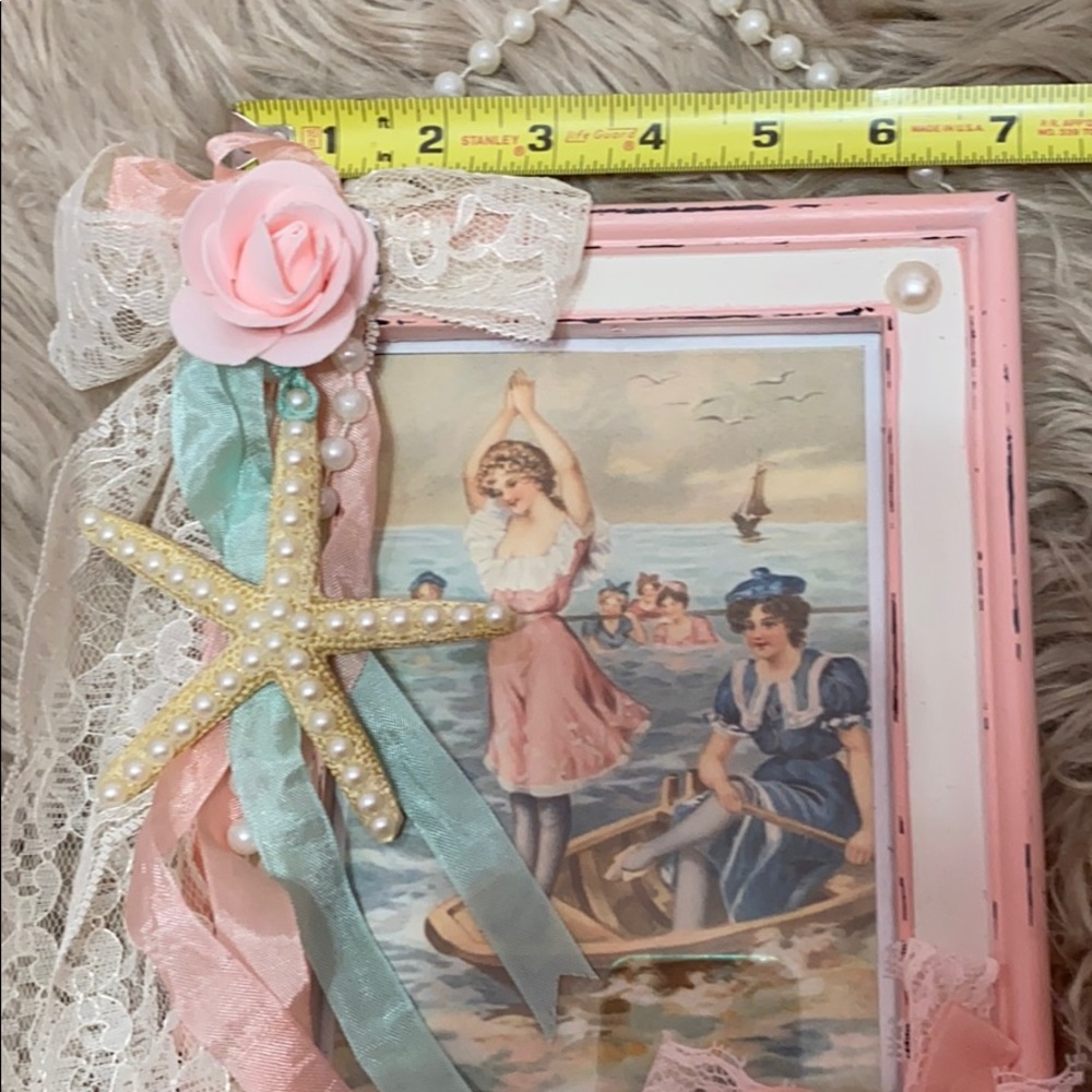Beachy Shabby Chic Frame - Picture 3 of 3